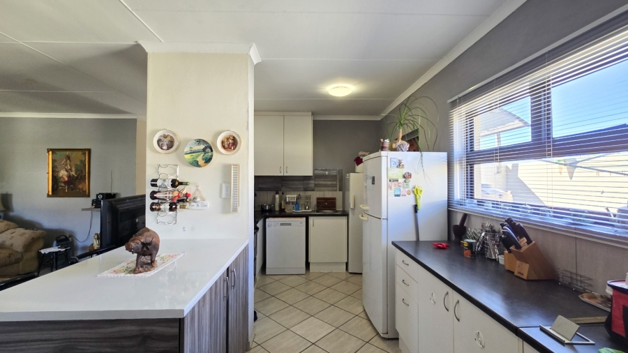 3 Bedroom Property for Sale in Kidds Beach Eastern Cape